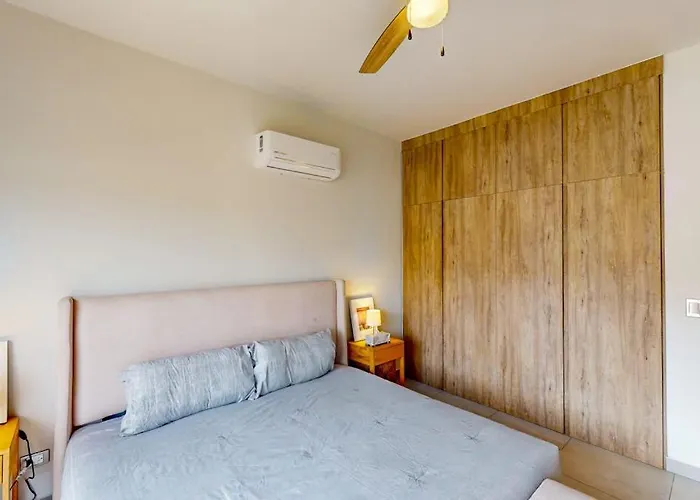 Gorgeous Dog-friendly With Balcony, Open Layout, Heated Pool, & Ac * Cabo San Lucas